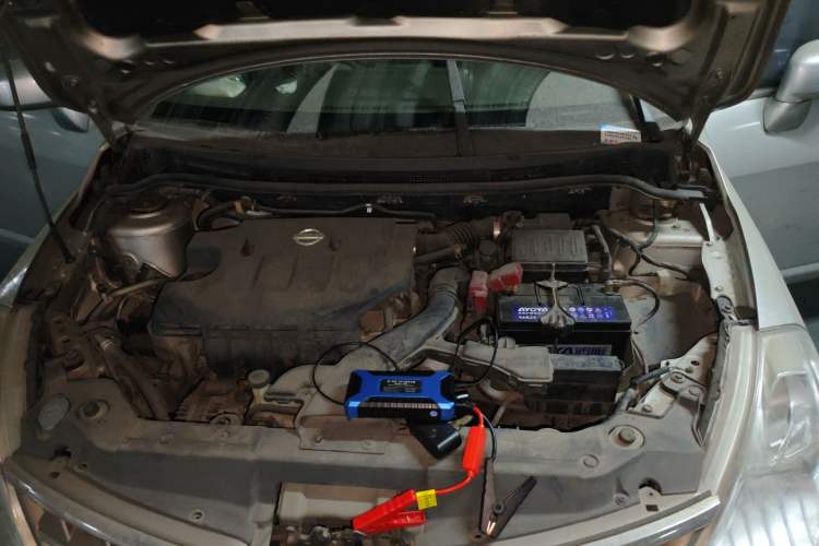 Used Nissan Tiida Sedan 2008 1.6L Manual Fashion Edition Engine Bay