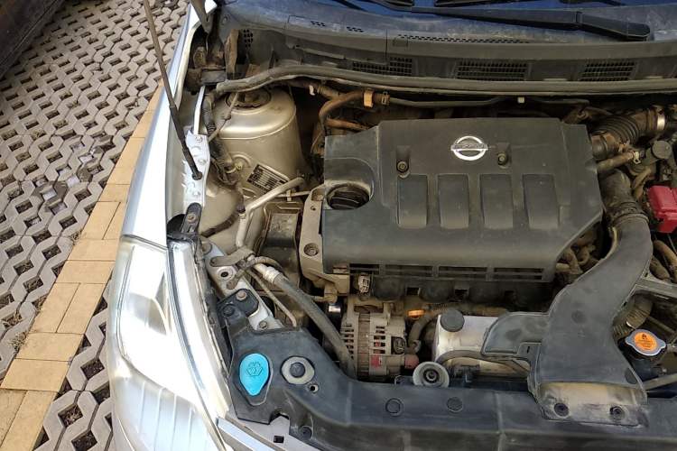 Used Nissan Tiida Sedan 2008 1.6L Automatic Smart Version Engine Bay Right