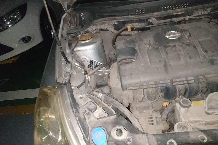 Used Nissan Tiida Sedan 2008 1.6L Automatic Smart Version Engine Bay Right
