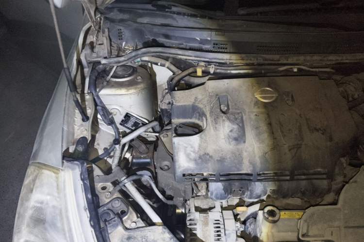 Used Nissan Tiida Sedan 2008 1.6L Automatic Fashion Edition Engine Bay Right