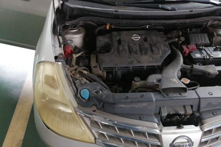 Used Nissan Tiida Sedan 2008 1.6L Automatic Fashion Edition Engine Bay Right
