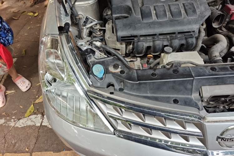 Used Nissan Tiida Sedan 2008 1.6L Automatic Smart Version Engine Bay Right