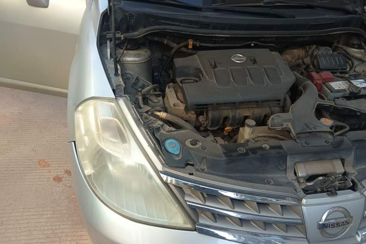 Used Nissan Tiida Sedan 2008 1.6L Manual Fashion Edition Engine Bay Right