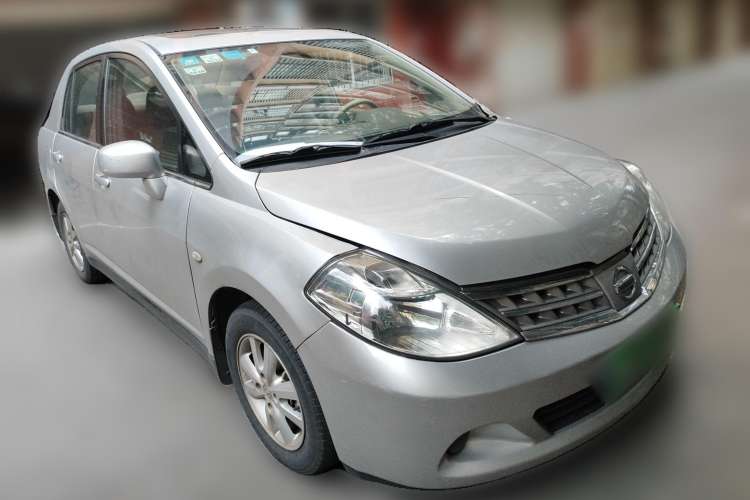 Used Nissan Tiida Sedan 2008 1.6L Automatic Smart Version Front Right 45 Deg