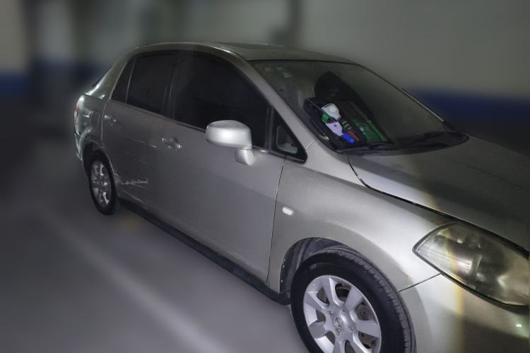 Used Nissan Tiida Sedan 2008 1.6L Automatic Fashion Edition Front Right 45 Deg