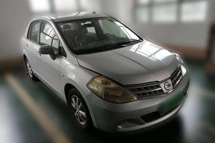 Used Nissan Tiida Sedan 2008 1.6L Automatic Fashion Edition Front Right 45 Deg