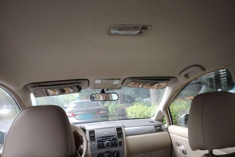 Used Nissan Tiida Sedan 2008 1.6L Manual Fashion Edition Headliner