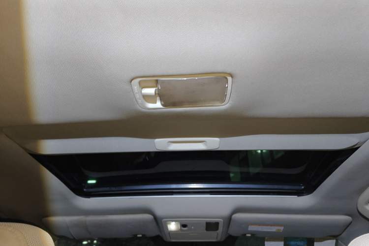 Used Nissan Tiida Sedan 2008 1.6L Manual Smart Version Headliner