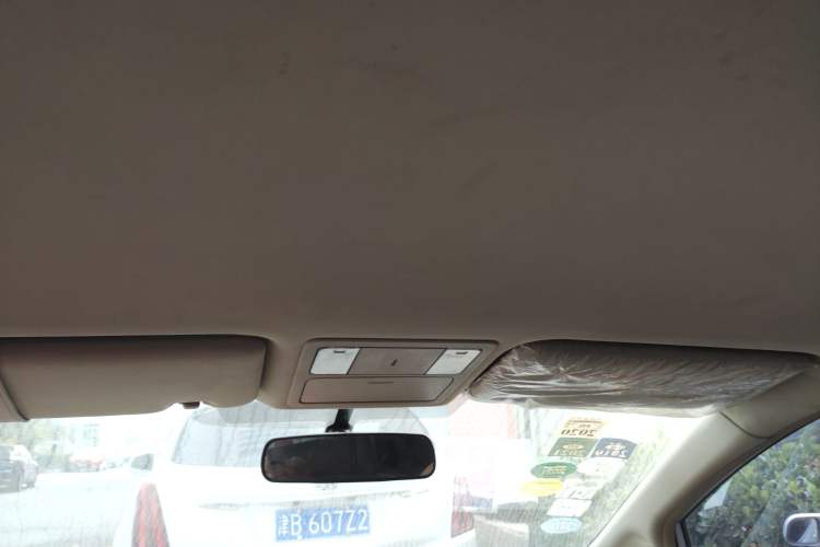 Used Nissan Tiida Sedan 2008 1.6L Manual Fashion Edition Headliner
