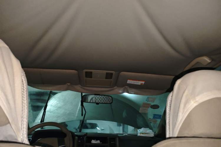 Used Nissan Tiida Sedan 2008 1.6L Manual Fashion Edition Headliner
