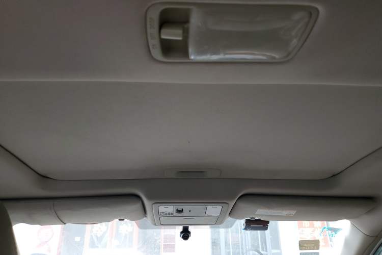 Used Nissan Tiida Sedan 2008 1.6L Automatic Smart Version Headliner