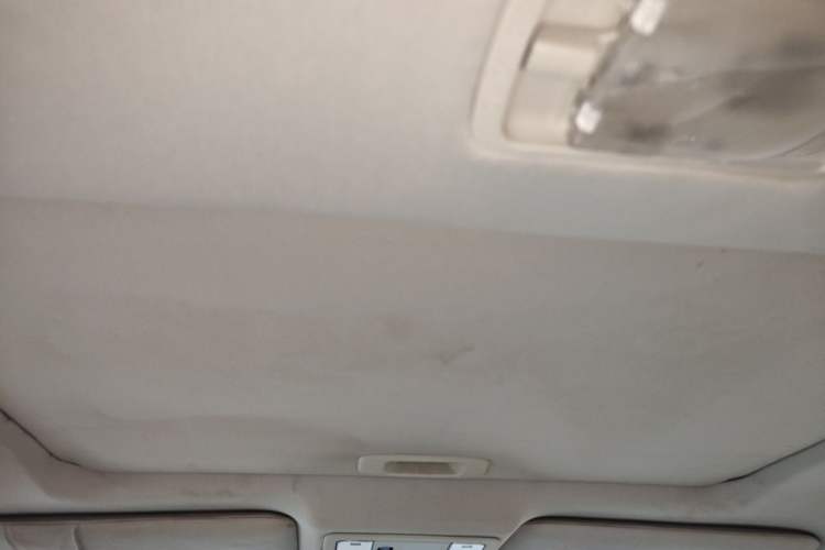 Used Nissan Tiida Sedan 2008 1.6L Automatic Smart Version Headliner