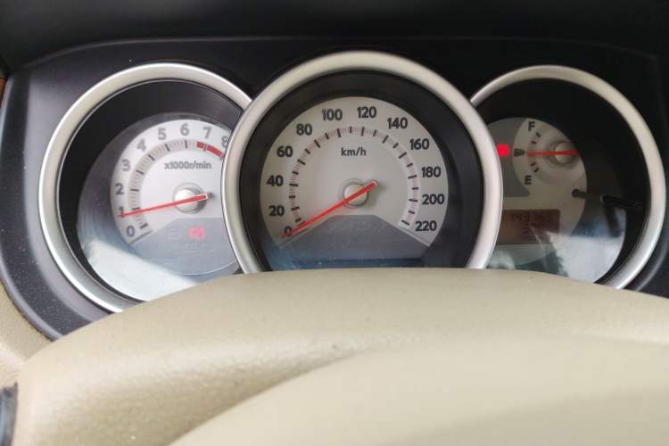 Used Nissan Tiida Sedan 2008 1.6L Automatic Smart Version Instrument Cluster