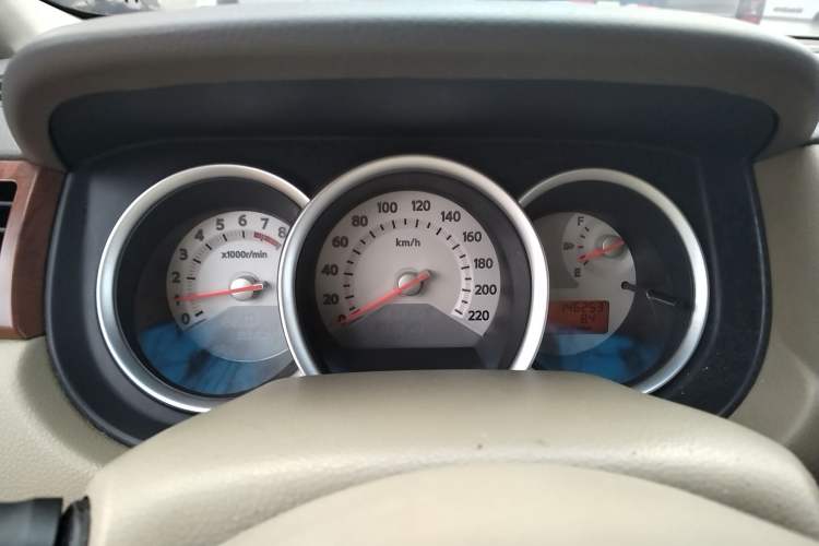 Used Nissan Tiida Sedan 2008 1.6L Automatic Smart Version Instrument Cluster