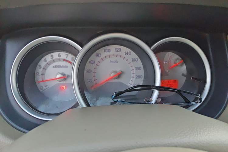 Used Nissan Tiida Sedan 2008 1.6L Manual Smart Version Instrument Cluster