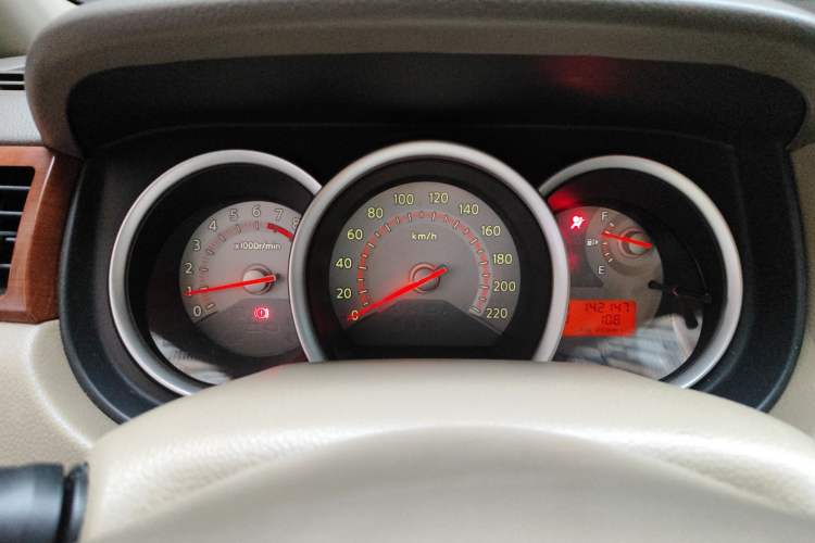 Used Nissan Tiida Sedan 2008 1.6L Automatic Smart Version Instrument Cluster