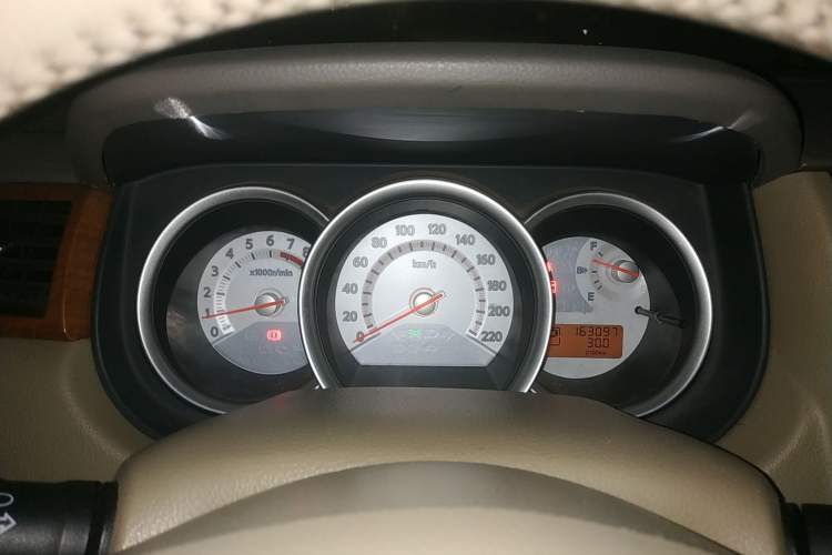 Used Nissan Tiida Sedan 2008 1.6L Automatic Smart Version Instrument Cluster