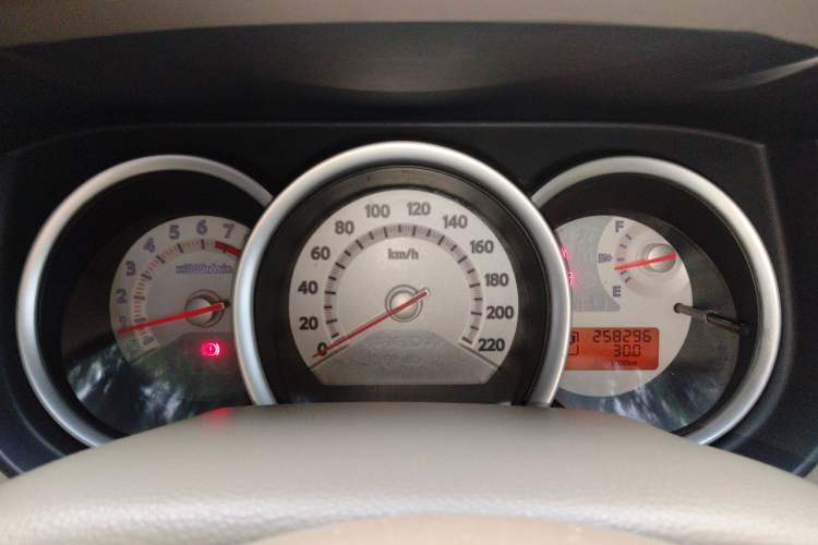 Used Nissan Tiida Sedan 2008 1.6L Automatic Smart Version Instrument Cluster