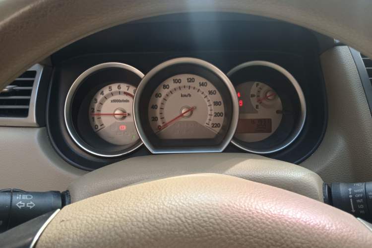 Used Nissan Tiida Sedan 2008 1.6L Manual Fashion Edition Instrument Cluster