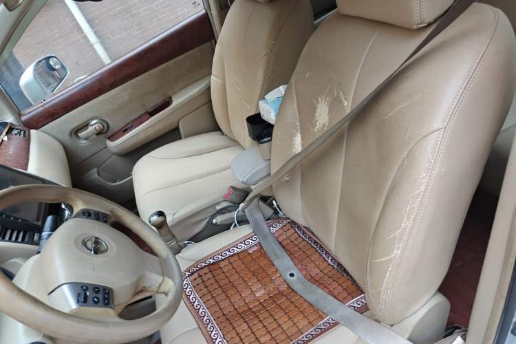 Used Nissan Tiida Sedan 2008 1.6L Manual Fashion Edition Left Front Seat