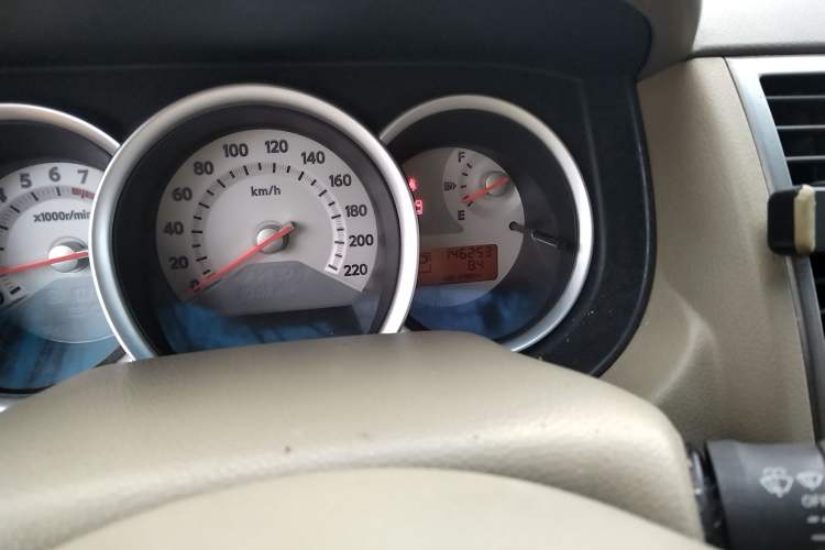 Used Nissan Tiida Sedan 2008 1.6L Automatic Smart Version Odometer Close Up