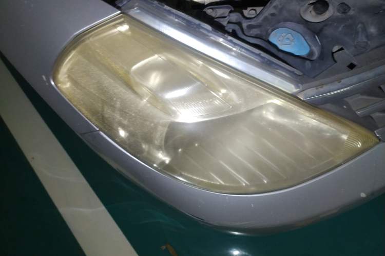 Used Nissan Tiida Sedan 2008 1.6L Automatic Smart Version Right Front Headlight