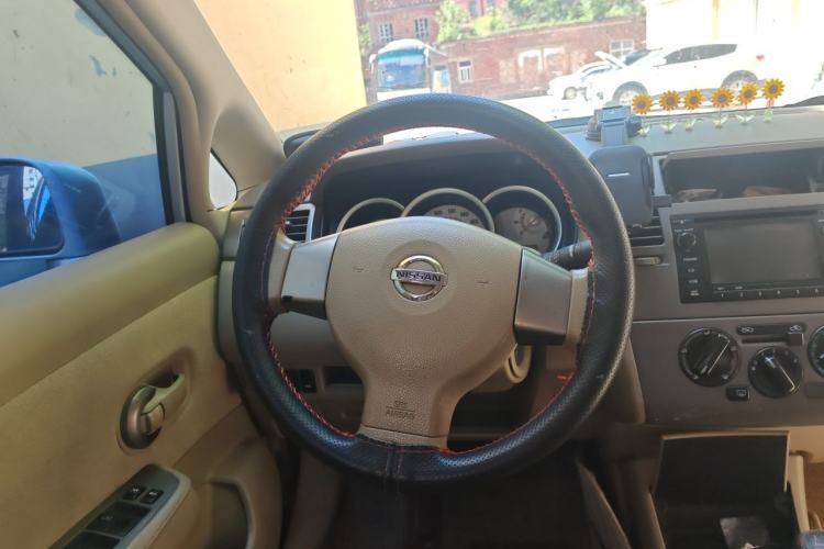 Used Nissan Tiida Sedan 2008 1.6L Manual Fashion Edition Steering Wheel