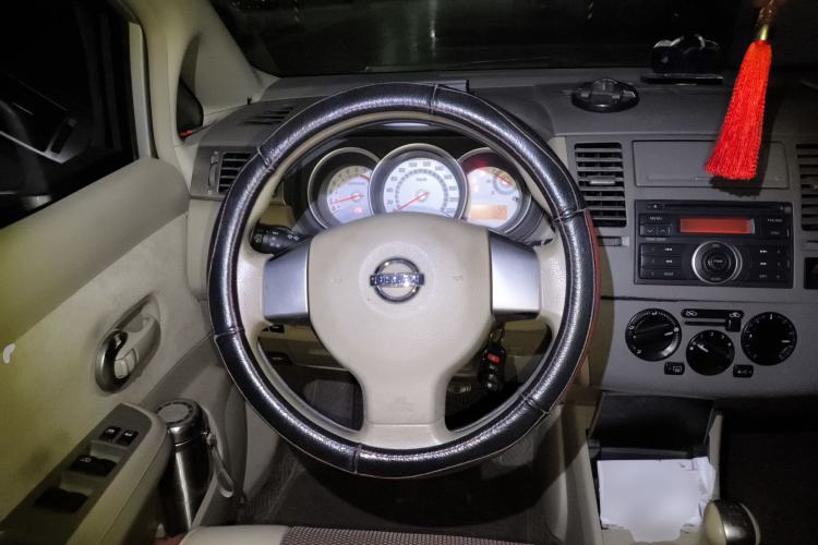 Used Nissan Tiida Sedan 2008 1.6L Manual Fashion Edition Steering Wheel
