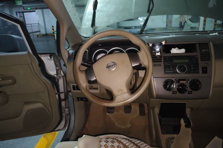 Used Nissan Tiida Sedan 2008 1.6L Manual Fashion Edition Steering Wheel
