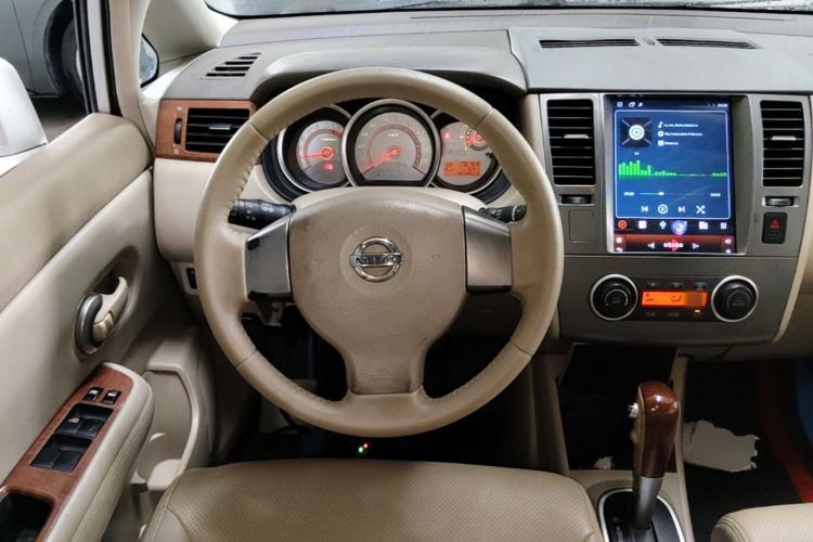 Used Nissan Tiida Sedan 2008 1.6L Automatic Smart Version Steering Wheel