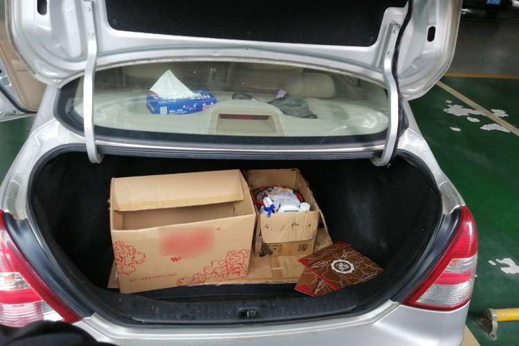 Used Nissan Tiida Sedan 2008 1.6L Automatic Fashion Edition Trunk