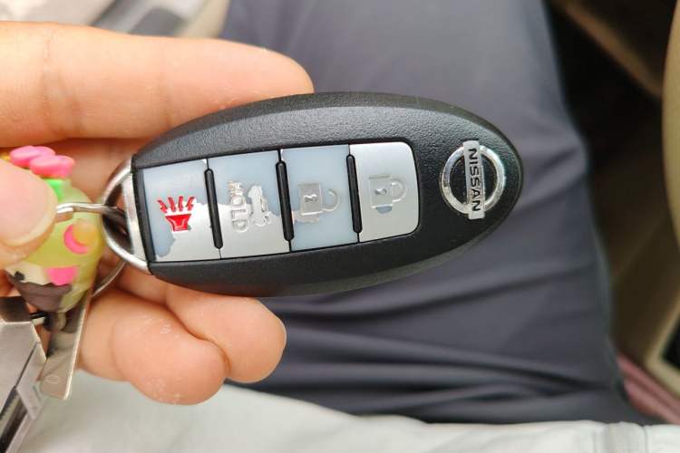 Used Nissan Tiida Sedan 2008 1.6L Automatic Smart Version Vehicle Key