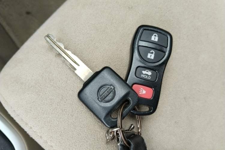 Used Nissan Tiida Sedan 2008 1.6L Automatic Fashion Edition Vehicle Key