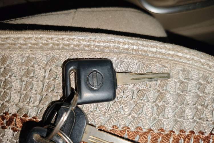 Used Nissan Tiida Sedan 2008 1.6L Manual Fashion Edition Vehicle Key