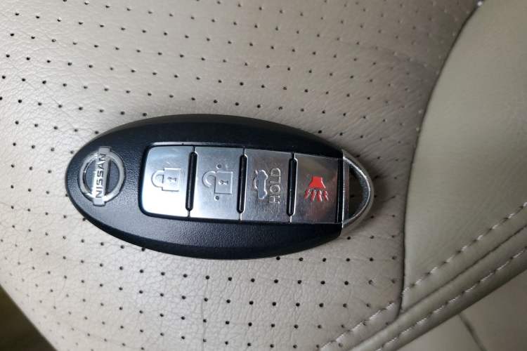 Used Nissan Tiida Sedan 2008 1.6L Automatic Smart Version Vehicle Key