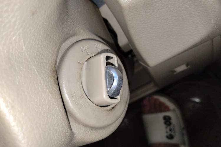 Used Nissan Tiida Sedan 2008 1.6L Automatic Smart Version Vehicle Key