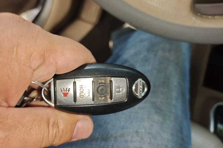 Used Nissan Tiida Sedan 2008 1.6L Automatic Smart Version Vehicle Key