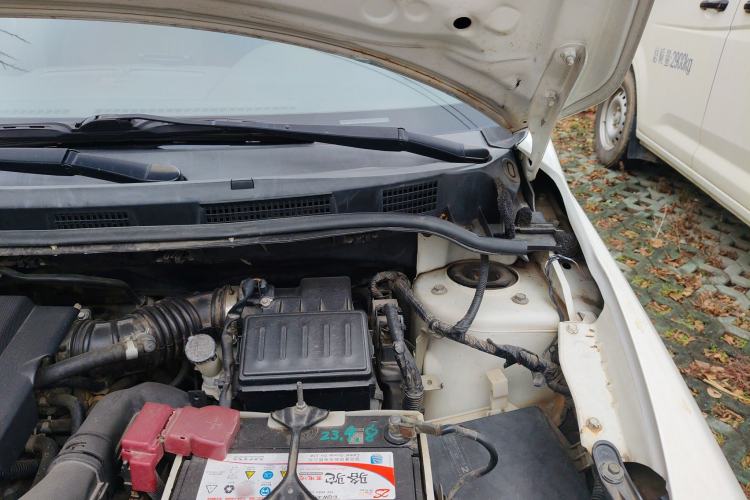 Used Nissan Tiida Sedan 2008 1.6L Manual Smart Version Engine Bay Left