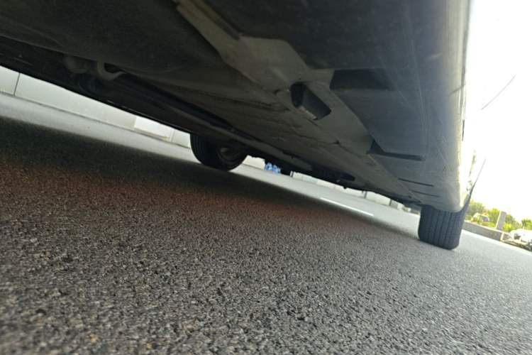 Used Nissan Tiida Sedan 2009 1.6L Automatic Tech Edition Chassis Rear Right