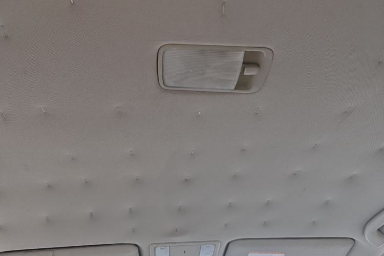 Used Nissan Tiida Sedan 2009 1.6L Automatic Tech Edition Headliner