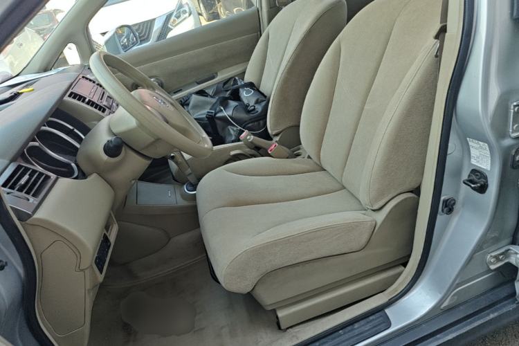 Used Nissan Tiida Sedan 2009 1.6L Automatic Tech Edition Left Front Seat