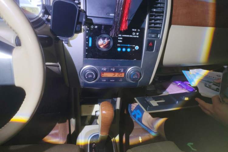 Used Nissan Tiida Sedan 2009 1.6L Automatic Tech Edition Audio And AC Panel
