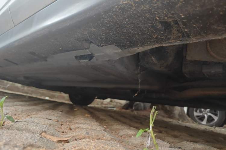 Used Nissan Tiida Sedan 2009 1.6L Automatic Tech Edition Chassis Rear Left