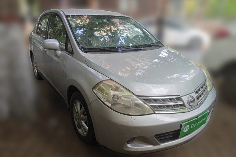 Used Nissan Tiida Sedan 2009 1.6L Automatic Tech Edition Front Right 45 Deg