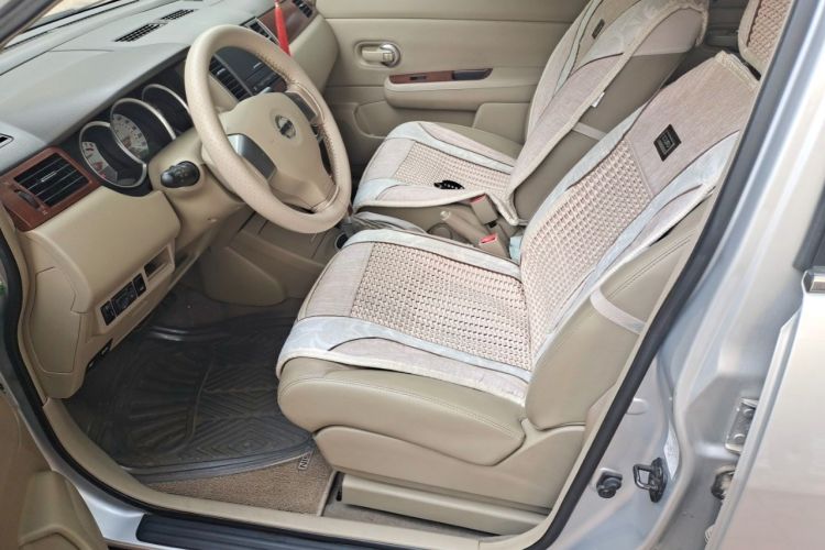 Used Nissan Tiida Sedan 2009 1.6L Automatic Tech Edition Left Front Seat