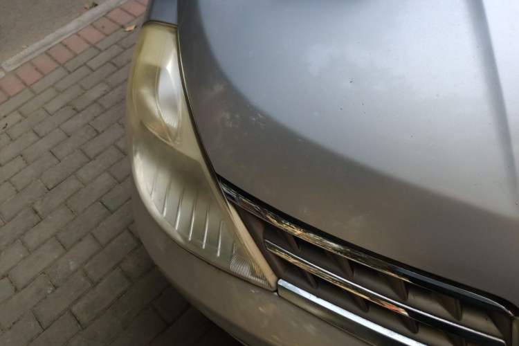 Used Nissan Tiida Sedan 2009 1.6L Automatic Tech Edition Right Front Headlight