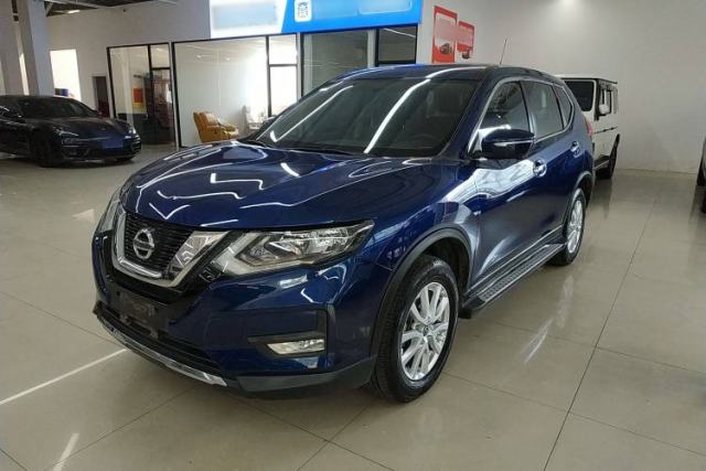 Ojetý Nissan X-Trail 2017 2.0L CVT Comfort Edition 2WD