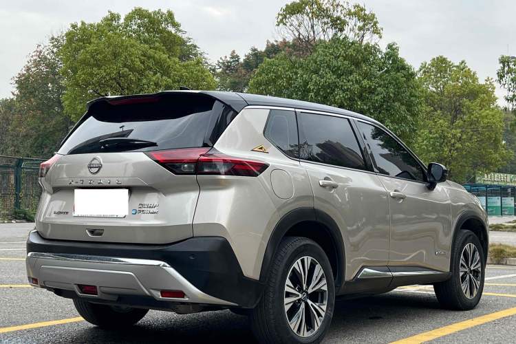 Used Nissan X-Trail 2023 e-POWER Ultra-Hybrid Dual-Motor All-Wheel-Drive Luxury Edition Exterior 5