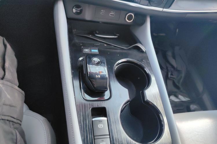 Used Nissan X-Trail 2023 e-POWER Ultra-Hybrid Dual-Motor All-Wheel-Drive Luxury Edition Gear Lever