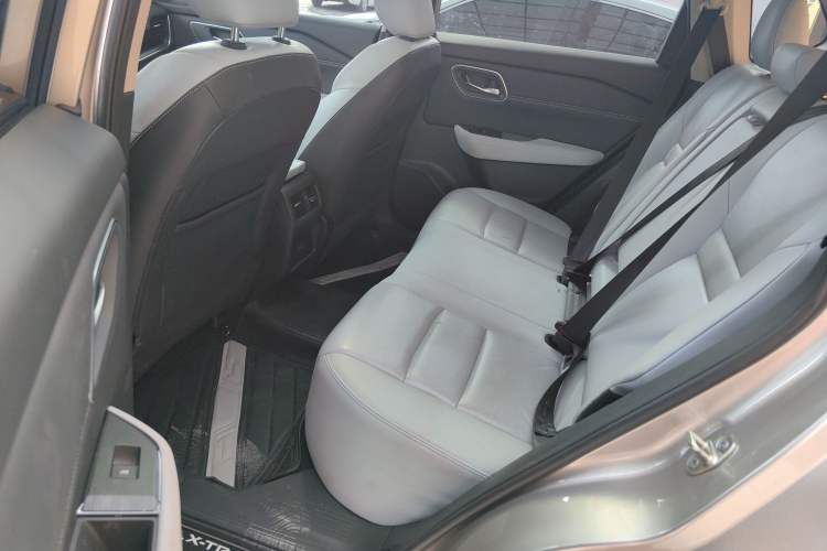 Used Nissan X-Trail 2023 e-POWER Ultra-Hybrid Dual-Motor All-Wheel-Drive Luxury Edition Interior 4